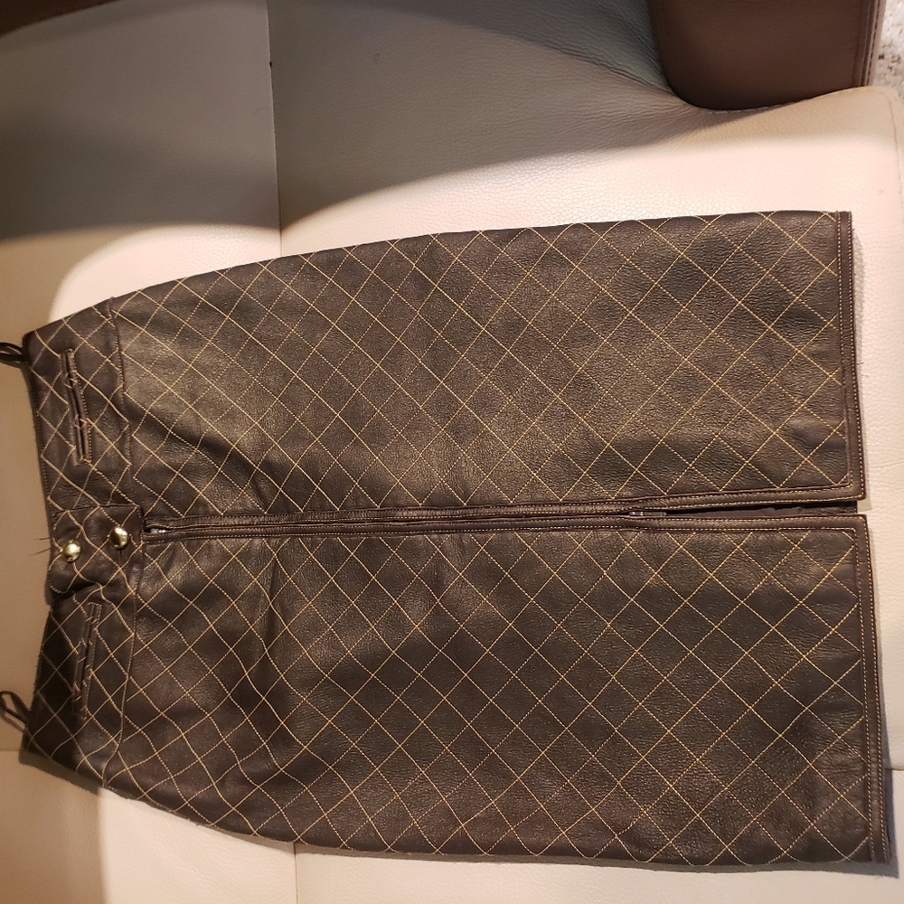 Rare Chanel Quilted Brown Lambskin Pencil Skirt Size 40 Medium